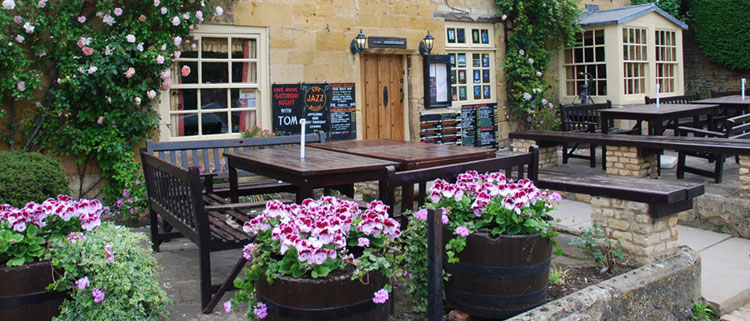 Dog friendly pubs in Shipston-on-Stour